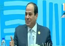 السيسي .. تشكيل لجنة قومية لمناقشة الاستفادة من شبكات التواصل الاجتماعى