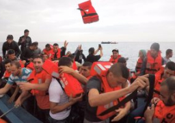 ضبط 21 مهاجرا فيتناميا أثناء محاولتهم دخول بريطانيا بشكل غير شرعي