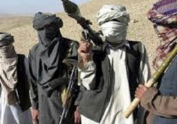 أحد مقاتلي “طالبان” يقتل 4 من رفاقه ويستسلم للقوات الأفغانية