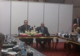 رئيس الوزراء يوجه المحافظين بإعداد تقرير عن المبالغ المحصلة من تقنين الأراضى