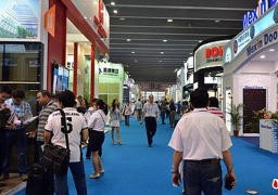 مدبولي يشارك في تدشين الدورة الأولى لمعرض الصين للواردات