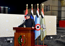 بالصور.. الرئيس السيسي يزور الكلية الحربية ويلتقي طلابها
