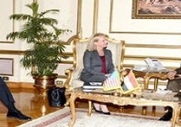 الفريق أول محمد زكى يلتقى وزير الأمن الداخلى الأمريكى