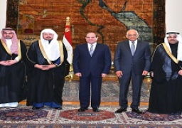 استقبل السيد الرئيس عبد الفتاح السيسي اليوم السيد الدكتور عبد الله بن محمد آل شيخ، رئيس مجلس الشورى السعودي، والوفد البرلماني المرافق له