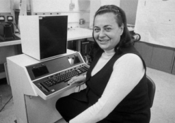 رحيل مخترعة “الطابعة الإلكترونية” إيفلين بيريزين عن عمر يناهز 93 عاما