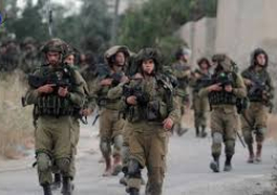 الاحتلال الإسرائيلي يعتقل عشرة فلسطينيين في الضفة الغربية