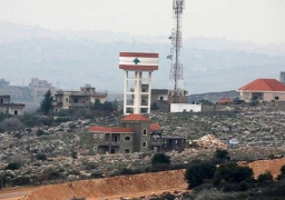 الجيش الإسرائيلى يناشد سكان قريتين لبنانيتين إخلاء منازلهم