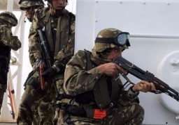 الدفاع الجزائرية: تدمير مخبأ للجماعات الإرهابية و6 قنابل تقليدية الصنع