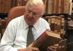 نيابة قصر النيل تحقق فى اتهام محامى الفنان حسن كامى بالاستيلاء على ممتلكاته