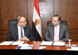 بروتوكول تعاون بين “التخطيط” ومركز بحوث التنمية بجامعة القاهرة