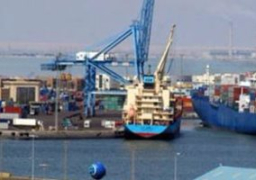 استمرار غلق بوغازى الإسكندرية والدخيلة لارتفاع الأمواج وسوء حالة الطقس