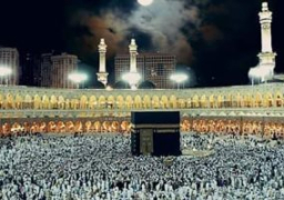 القمر يتعامد على الكعبة المشرفة فجر الغد فى ظاهرة مشاهدة بالعين المجردة