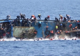 مصرع 15 مهاجرا ونجاة 10 آخرين بعد غرق قاربهم قبالة سواحل ليبيا