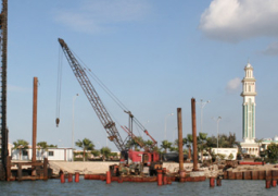 ميناء دمياط يستقبل 3 سفن عملاقة خلال 23 ساعة