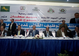 وزير القوى العاملة يفتتح الملتقى التوظيفى الثانى بالعاشر من رمضان.. صور