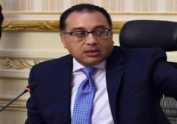 رئيس الوزراء يلتقي سفير بريطانيا بالقاهرة لتعزيز مجالات التعاون بين البلدين