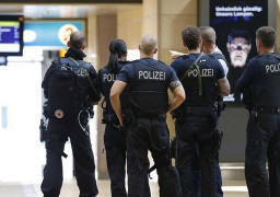 إجلاء 500 شخص من قطار بمحطة فرانكفورت بألمانيا إثر إنذار بوجود قنبلة