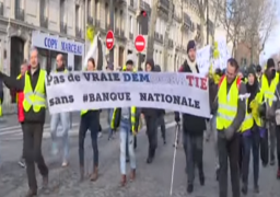 أكثر من 80 ألف متظاهر في السبت العاشر من احتجاجات “السترات الصفراء”