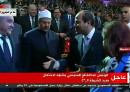 السيسي يطلق إشارة بدء بوابة وزارة الداخلية على الإنترنت وتطبيقات المحمول