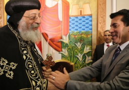 وزير الشباب والرياضة يهنئ قداسة البابا تواضروس بعيد الميلاد المجيد