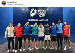 اللاعبون المصريون يتألقون في بطولة انجلترا للإسكواش