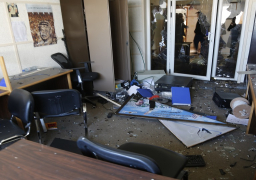 بالصور..مجهولون يقتحمون مقر التلفزيون الفلسطيني في غزة