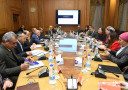 “العصار” و “السعيد” و “التراس” يبحثون ترشيد الواردات ودعم الصناعة الوطنية