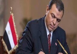 “سعفان” يبحث مع قيادات عمال قنا والأقصر تحسين بيئة العمل