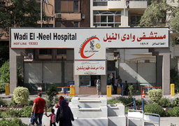 خبير أجنبى يجرى اليوم العملية الجراحية للطفلة جانو أسامة بمستشفى وادى النيل