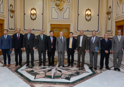 “العصار” يبحث مع رئيس مجلس الأعمال الإفريقي الكوري سبل التعاون المشترك