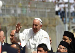 بالفيديو .. بابا الفاتيكان يترأس قداساً تاريخياً فى أبوظبى بحضور نحو 140 ألف مصل