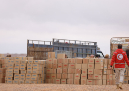 الحكومة السورية بالتعاون مع روسيا تقرر فتح ممرين إنسانيين لخروج اللاجئين من مخيم الركبان