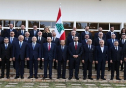 بالصور .. الحكومة اللبنانية تعقد أولى جلساتها وتضع مسودة البيان الوزاري