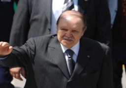 الرئيس الجزائرى عبد العزيز بوتفليقة يعلن رسميا ترشحه لولاية خامسة