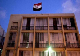 السفارة المصرية في بيروت تعيد مواطنة مسنة إلى أرض الوطن