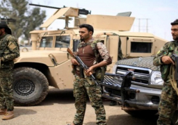 المرصد السوري: 350 عنصرا من داعش يسلمون أنفسهم لقوات سوريا الديمقراطية