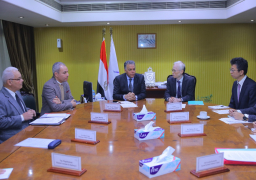 بالصور.. وزير النقل يبحث مع السفير الياباني التعاون في مترو الأنفاق