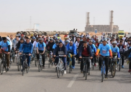 وزير الرياضة يقود مهرجان للدراجات بالعاصمة الإدارية الجديدة