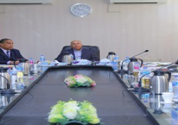 وزير النقل يتابع الموقف التنفيذي لمشروعات الهيئة العامة للطرق والكباري