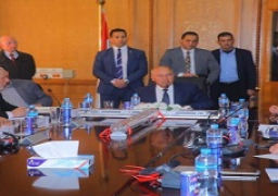 وزير النقل يعقد اجتماعا موسعا مع رئيس وقيادات هيئة السكك الحديدية لاستعراض خطة العمل خلال الفترة القادمة