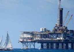 أسعار النفط تهبط أكثر من 3% مع ضعف آفاق الاقتصاد وارتفاع إمدادات أمريكا