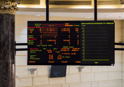 البورصة تربح 6 مليارات جنيه وسط ترقب اجتماع المركزي بشأن أسعار الفائدة