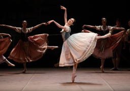 انطلاق الدورة ال”16″ لمهرجان أبوظبي بعروض للأوبرا والموسيقى