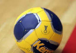 الأهلي يبتعد بصدارة دورى الكرة الطائرة بعد الفوز على الزمالك 3 – 1