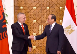 رئيس ألبانيا يغادر القاهرة بعد زيارة استغرقت 3 أيام