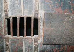 حقوق الإنسان باليمن : هناك 8 سجون سرية لميليشيات الحوثي بمحافظة الجوف