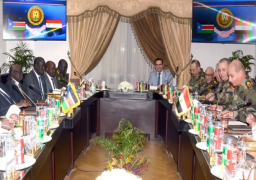 وزير الدفاع يلتقي مستشار رئيس جنوب السودان للشئون الأمنية