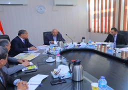 وزير النقل يجتمع مع رئيس وقيادات الهيئة العامة للطرق والكباري لمتابعة الموقف التنفيذي للمشروعات التي يتم تنفيذها