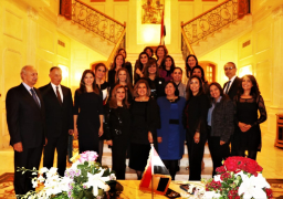وزيرة الهجرة تلتقي أعضاء السفارة وتتابع أحوال الجالية المصرية ببيروت