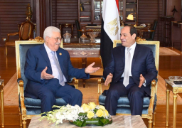 السيسى يؤكدلـ”أبو مازن” دعم مصر الكامل للموقف الفلسطينى تجاه مسار التسوية
